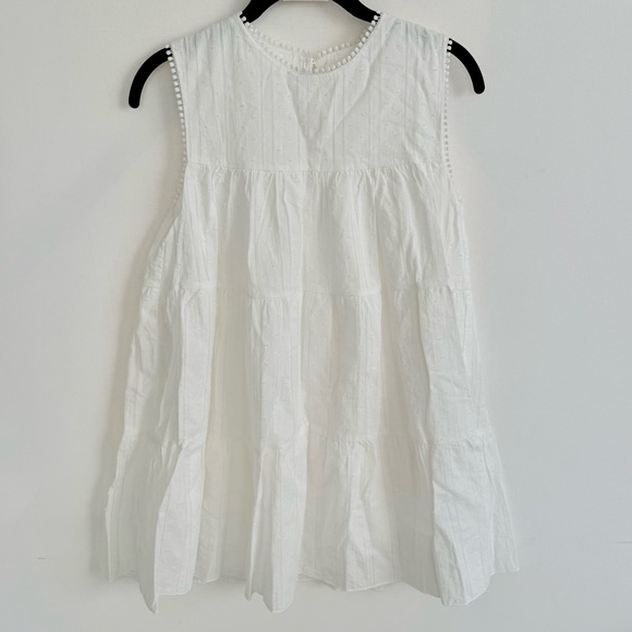 GB girls Other - NWT Dillard’s GB Girls White Sleeveless Dress size large